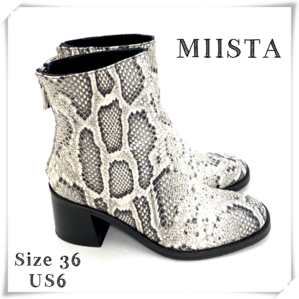 Miista Cybil Snakeskin Ankle Chunky Block Heel Boot in White / Black Size 36